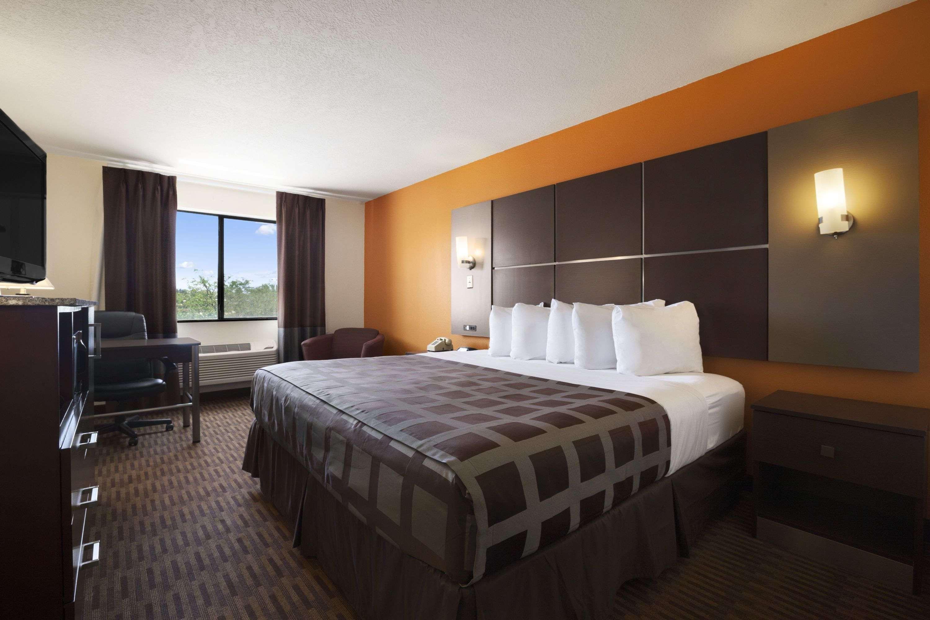 Days Inn By Wyndham Los Lunas Eksteriør billede