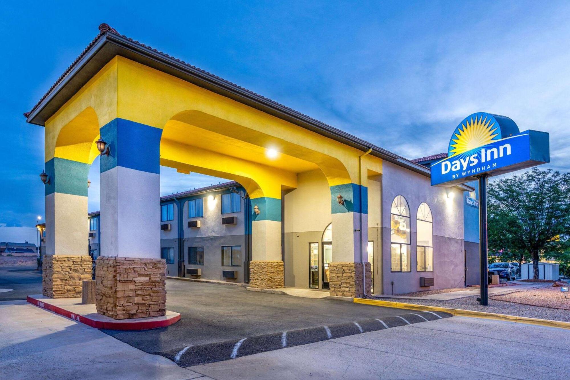 Days Inn By Wyndham Los Lunas Eksteriør billede